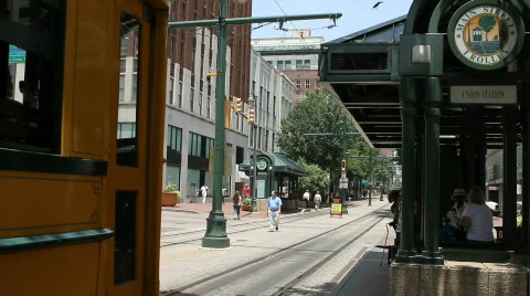 Boarding Trolley In Memphis Vidéo 770458