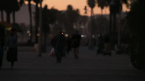 Boardwalk Peds 動画素材 22386486