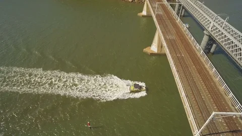 Boat and bridge Video stock 74906201