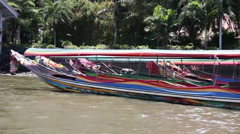 Boat and dock Stock Footage 51568234