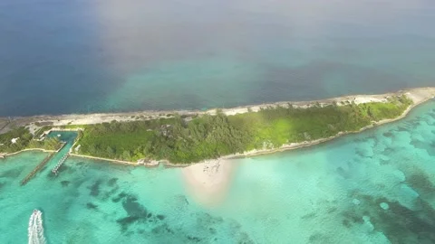 Boat approach 動画素材 237574658