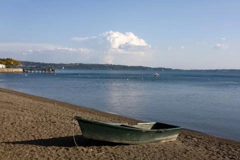 Boat on the beach Фото