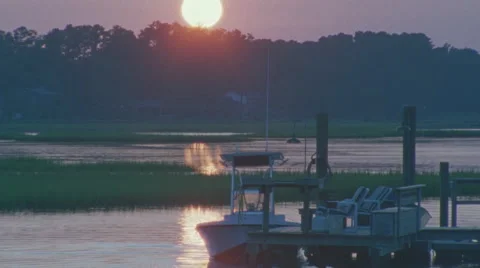 Boat Dock at Sunset Vídeo Stock 40751213