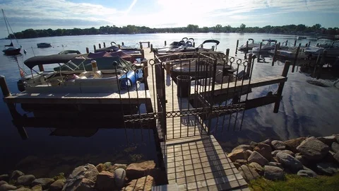Boat docks on lake Stock-Footage 105621948