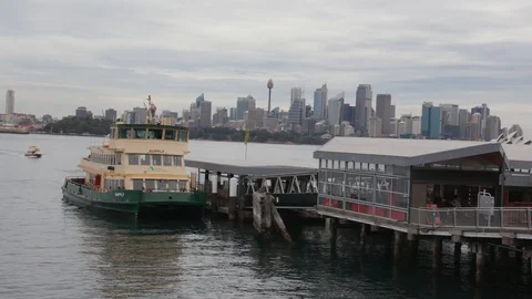 Boat with downtown Sydney in the background Stock Footage 106591608