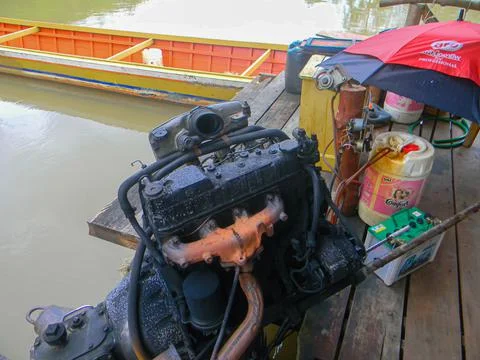 Boat engine on the pier Foto stock