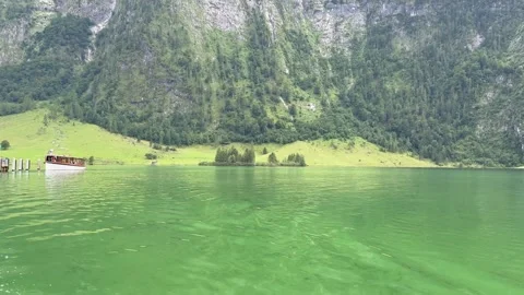 Boat, ferry arrives at Salet stop. Konigssee, Bavaria, Germany Video stock 337882003
