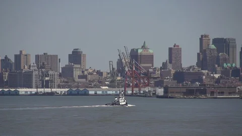 BOAT FLOATING NY Video stock 87204055