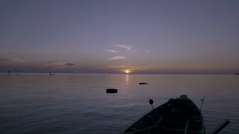 Boat floating in the ocean 動画素材 138667262