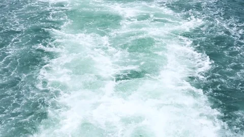 Boat generating captivating waves in slow motion 스톡 동영상 291387339