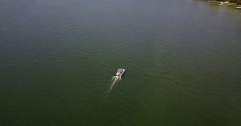 Boat On Lake Drone Shot 库存影片 79888401