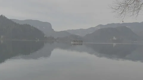 Boat on the Lake Video stock 170160735