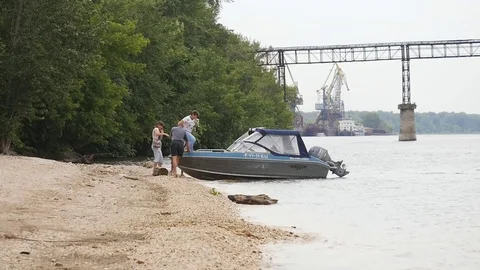 The boat leave the shore Video stock 77826392