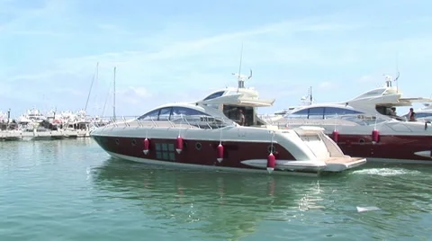 Boat leaving port Stock Footage 22303627