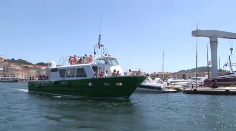 Boat leaving port Stock Footage 22762992