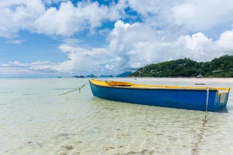 Boat moored in the shallows Stock Photos