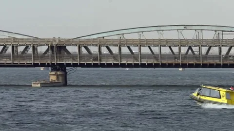 Boat on nile 動画素材 83721283