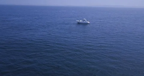 Boat On Ocean Vídeo Stock 92135892