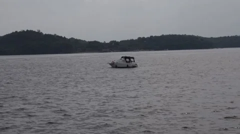 Boat in open sea Video stock 62891170