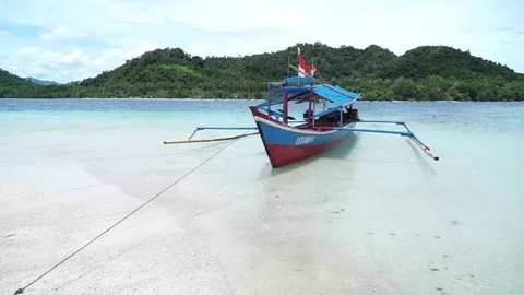 Boat in pahawang island lampung Stock Footage