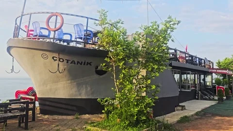 A boat that is parked. Stock-Footage 282684570