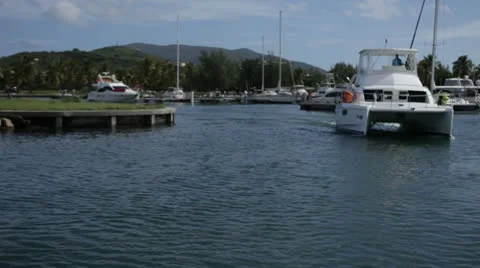 Boat pass in harbor Video stock 24594749