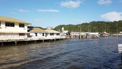 Boat pass through Kampung Ayer or water village Stock-Footage 101087823