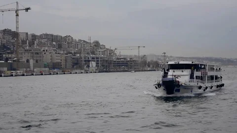 Boat Passing by Video stock 106813910