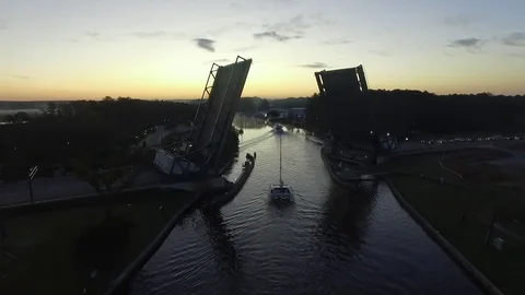 Boat Passing Through Draw Bridge Video stock 81257505