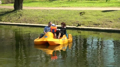 Boat people Video stock 5091349