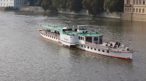 Boat in Prague 動画素材 36037716