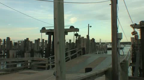 Boat Pulling In to Dock 動画素材 11123175