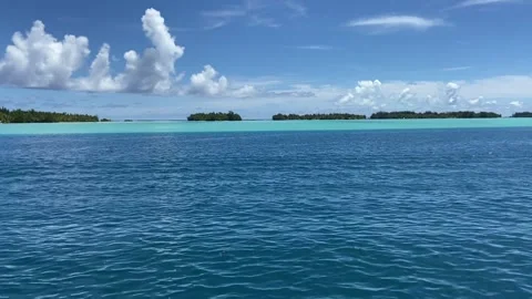 Boat ride in Bora Bora lagoon Stockbeeldmateriaal 344305490
