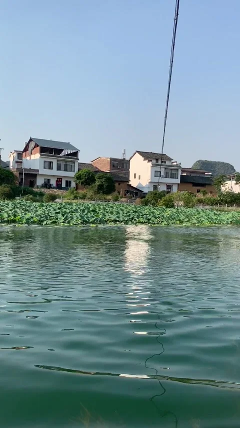 Boat ride in Guilin Stock-Footage 341276371