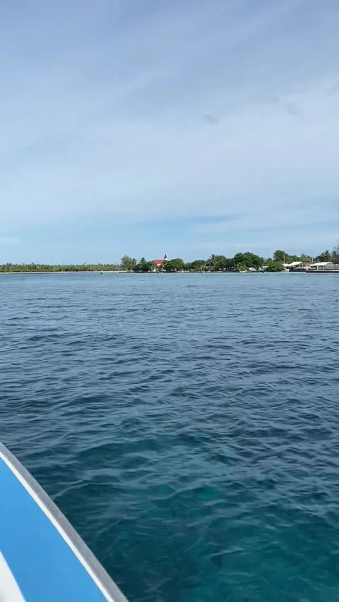 Boat ride on Rangiroa lagoon 库存影片 344427667