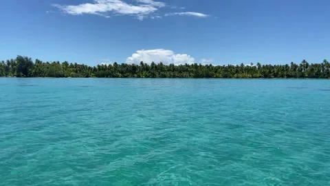 Boat ride on Tahaa lagoon Stock Footage 344477639