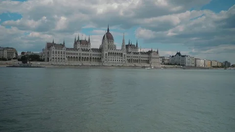 Boat ride through Danube, passing by Budapest parliament, getting closer Stock Footage 112521059