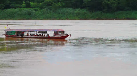 Boat on the River Stock-Footage 25990881