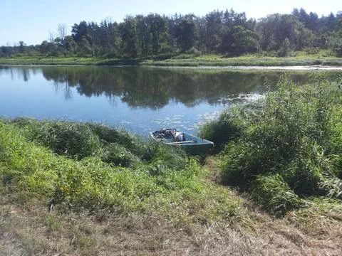 Boat on river Stock-Fotos