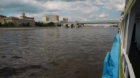 The boat rocks on the waves 스톡 동영상 77754355