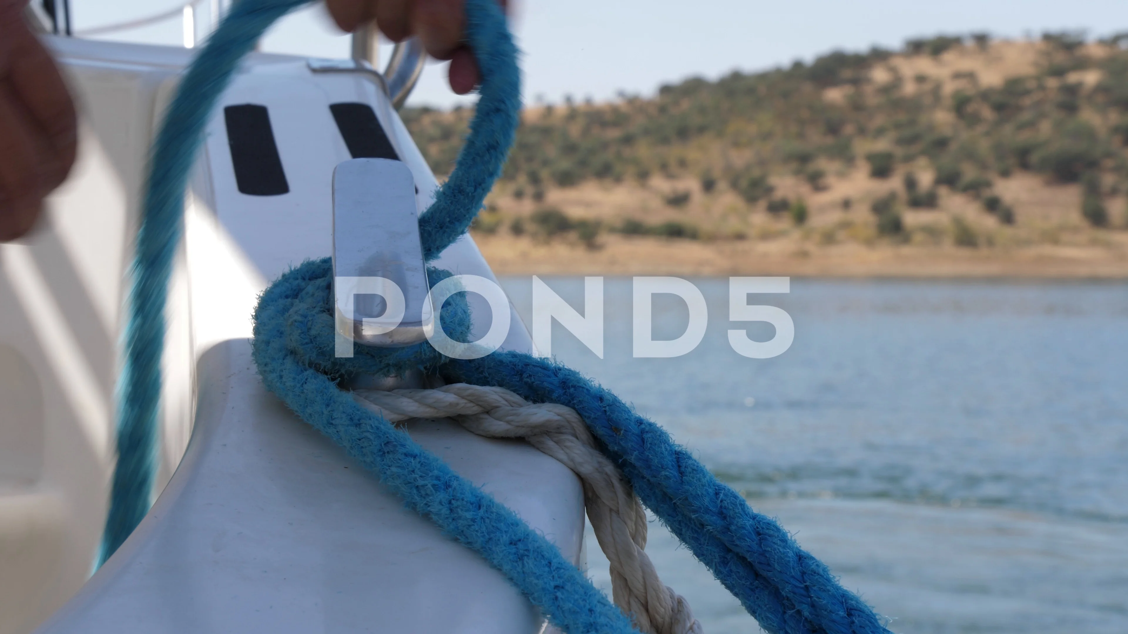 https://images.pond5.com/boat-rope-anchor-ship-sea-footage-077890672_prevstill.jpeg