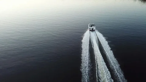 Boat sailing to the bridge Stock Footage 119640269