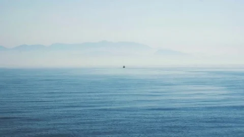 Boat sailing in the middle of the ocean Video stock 80171176