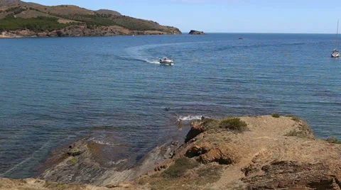 Boat sails on the bay HD Stock Footage 39502452