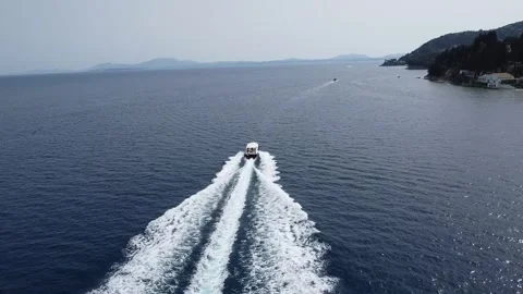 Boat in the sea 2 動画素材 281152096