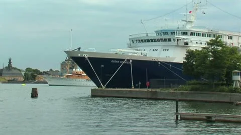 Boat at sea Stock-Footage 8946522