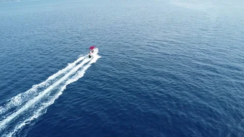 Boat in the sea 動画素材 281152204