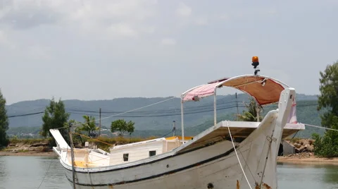Boat on the shore Video stock 57990721