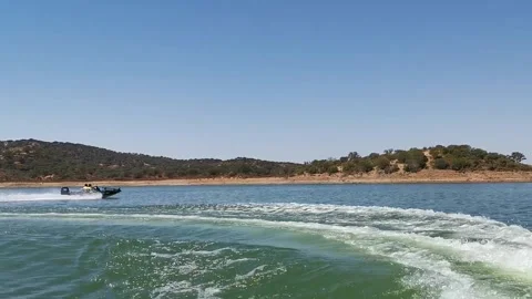 Boat speeding 動画素材 165595606