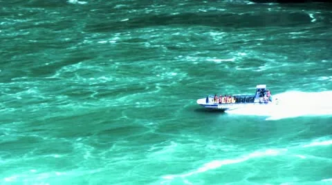 Boat spin out Stock Footage